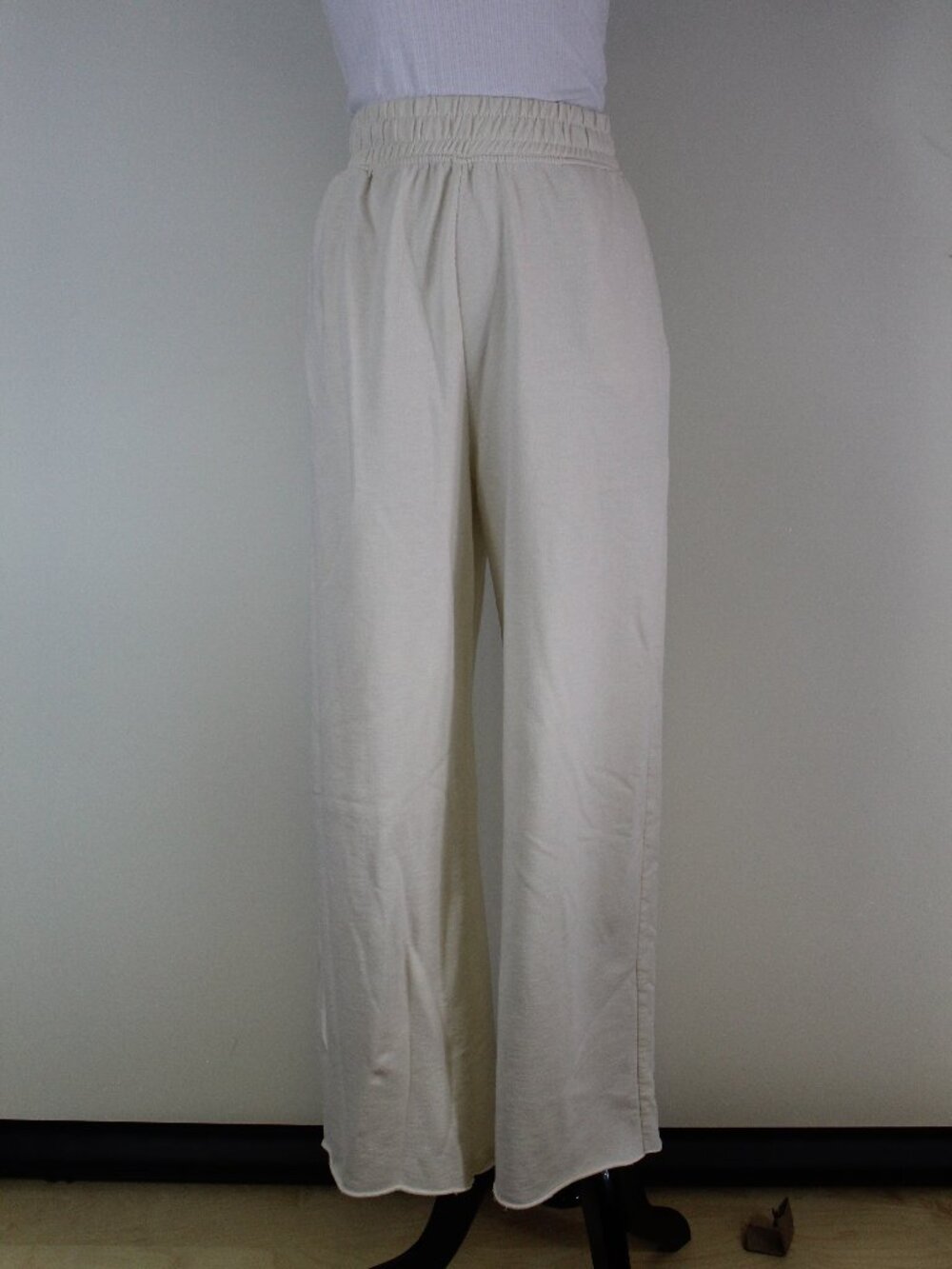 Divided H&M Cream Wide Leg Pants Small Elastic Waist Lounge Minimalist